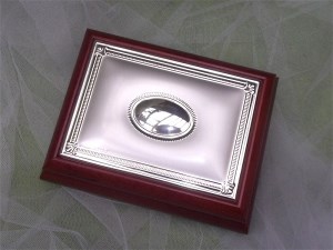 Cofanetto legno/argento portagioie portaconfetti 15x12 Cofanetto legno/argento portagioie portaconfetti 15x12